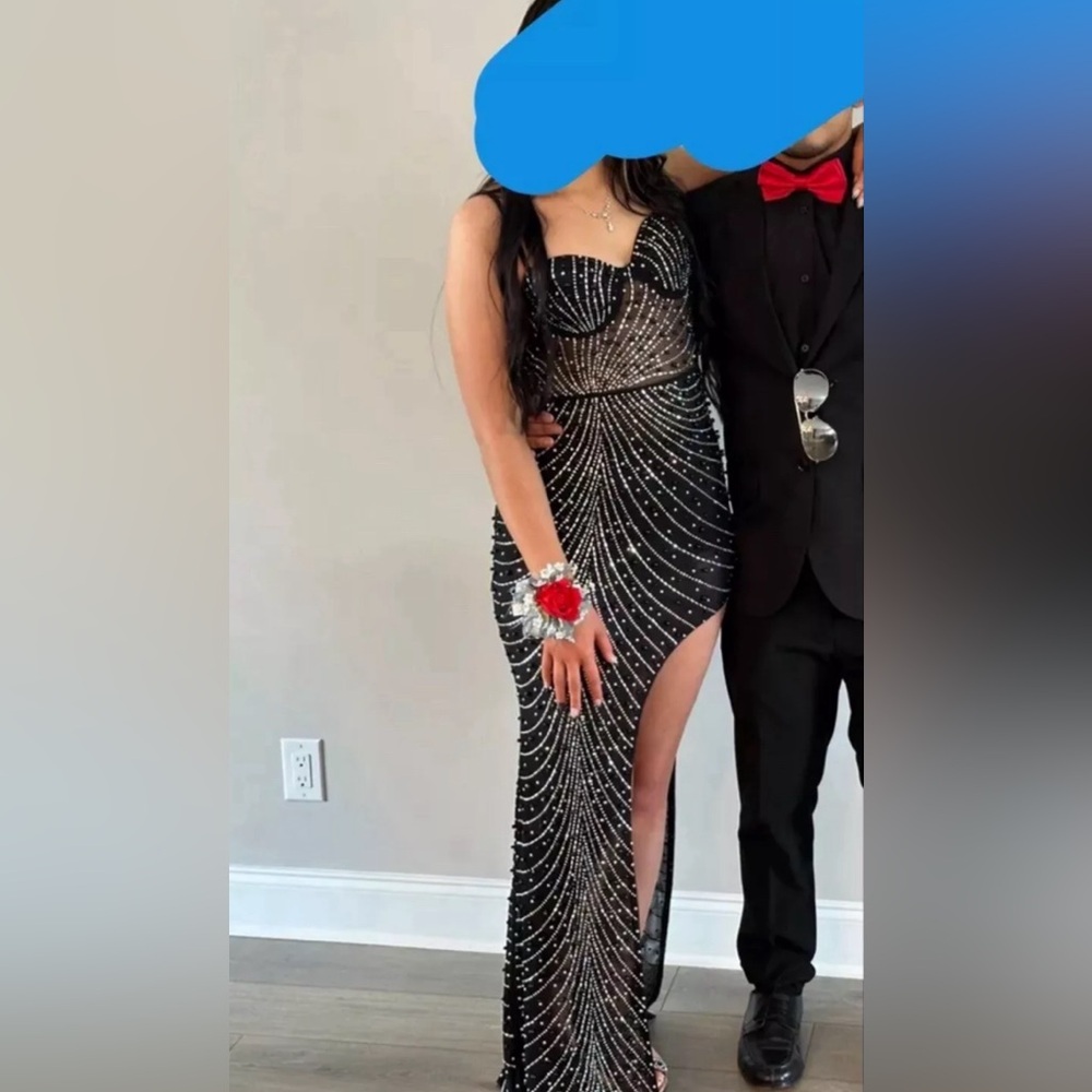 M perfect Women Black Dress!
